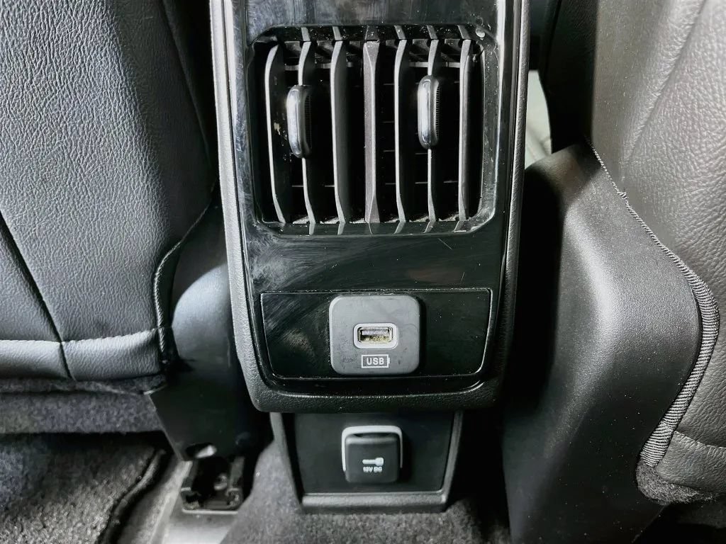 Used 2022 Jeep Compass Limited AWD/4WD image 32
