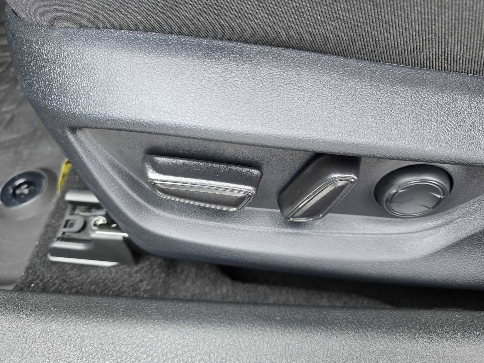 Used 2026 Toyota Camry LE w/ Convenience Package image 23