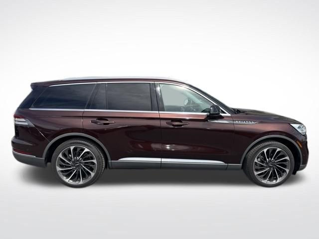 Used 2020 Lincoln Aviator Reserve w/ Equipment Group 202A image 8