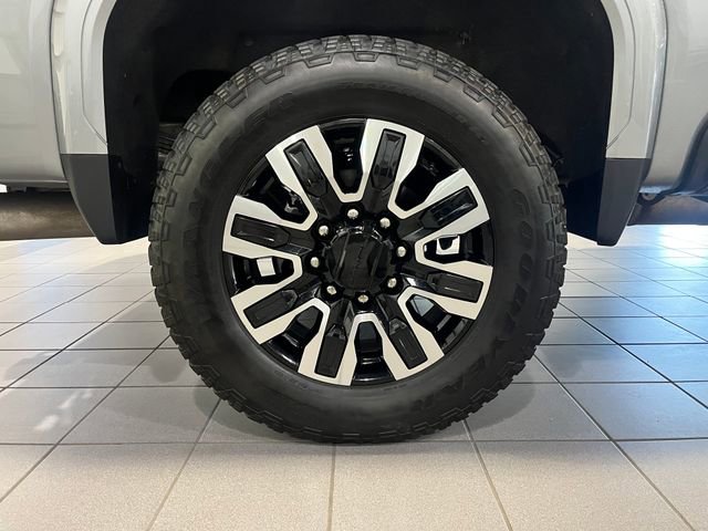 Used 2025 GMC Sierra 2500 Denali Ultimate AWD/4WD image 9