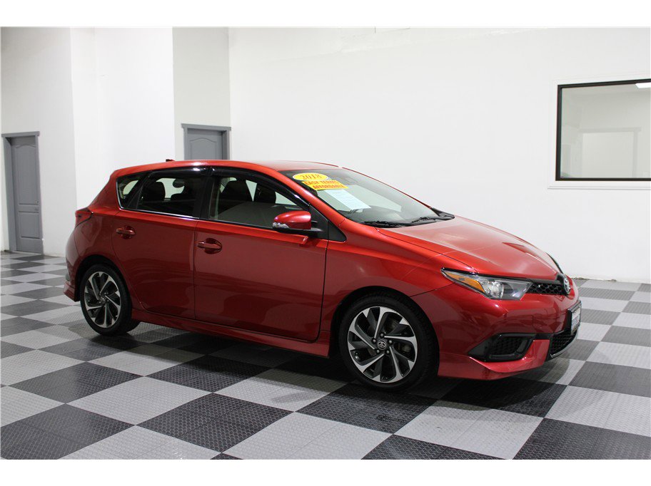 Used 2018 Toyota Corolla iM w/ All-Weather Mat Package