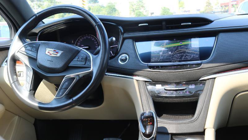 Used 2017 Cadillac XT5 Luxury w/ Driver Awareness Package FWD image 20