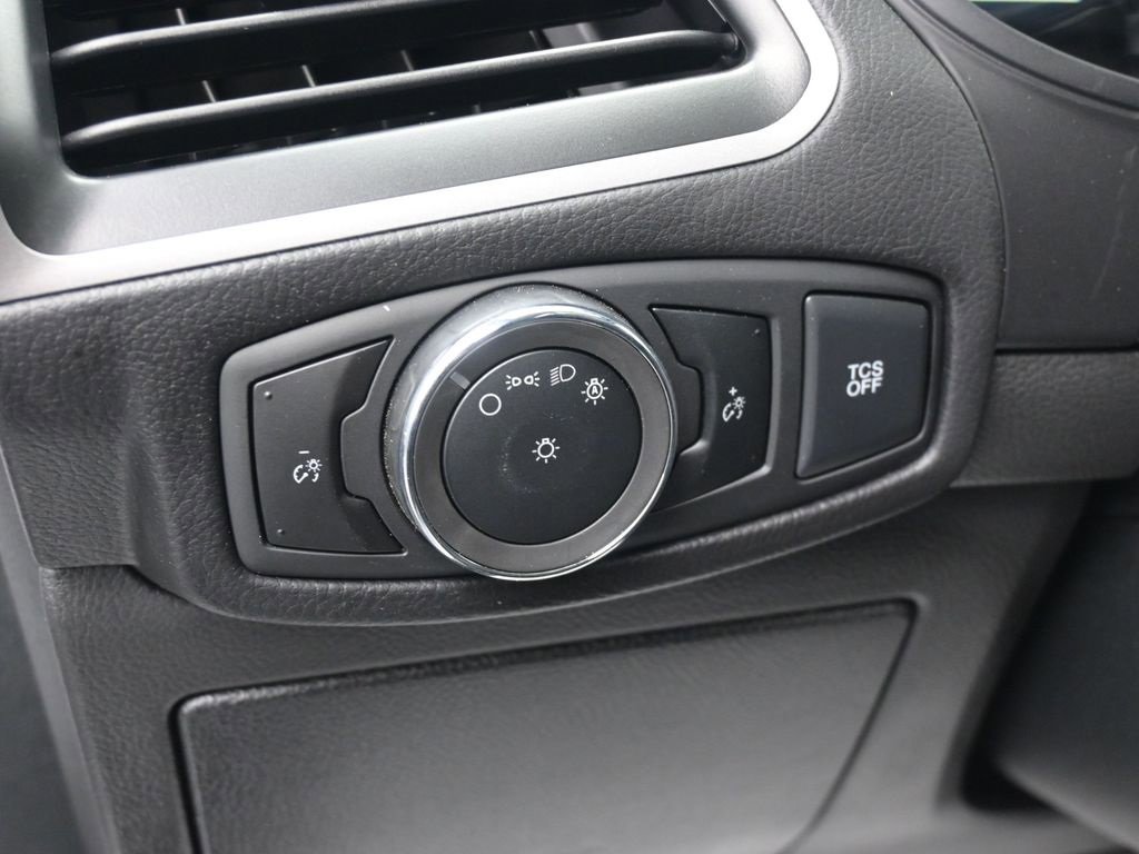 Used 2024 Ford Edge SE image 20