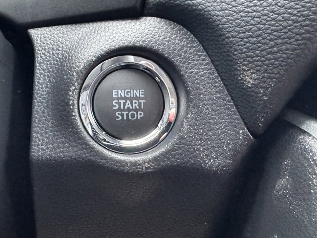 Used 2025 Toyota RAV4 XLE image 29