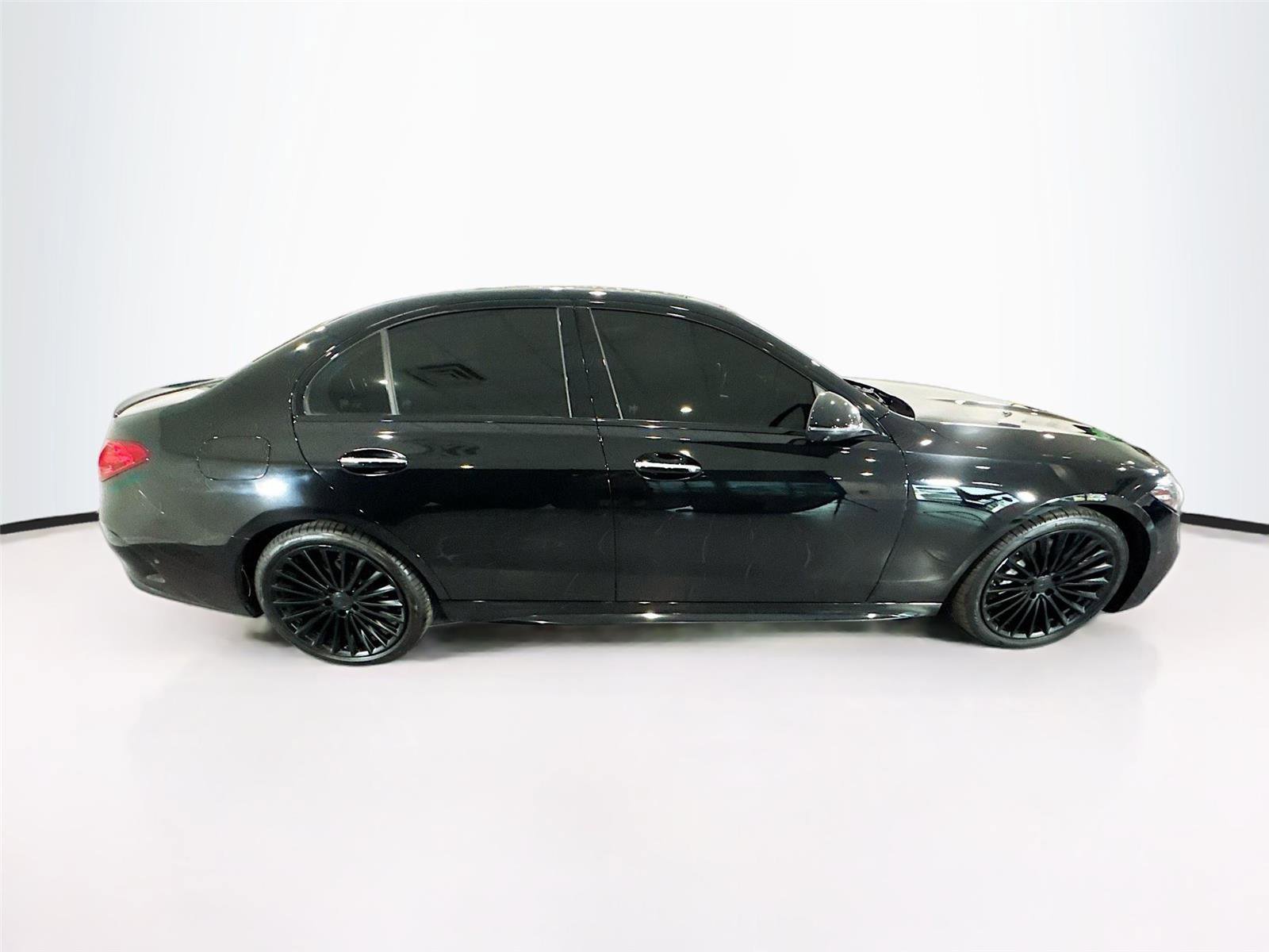 Used 2024 Mercedes-Benz C 300 Sedan w/ AMG Line w/ Night Package image 31