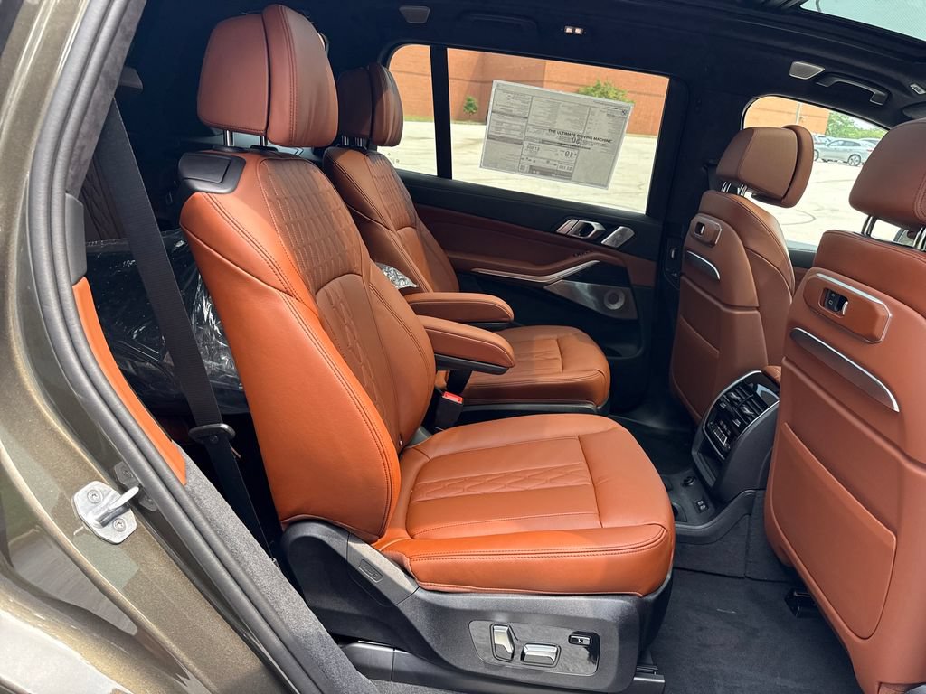 New 2027 BMW X7 M60i AWD/4WD image 25