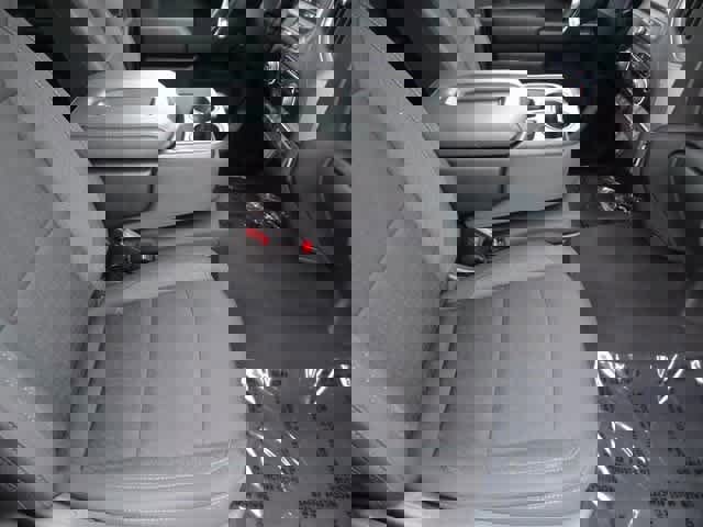 Used 2024 Chevrolet Silverado 1500 Custom image 13