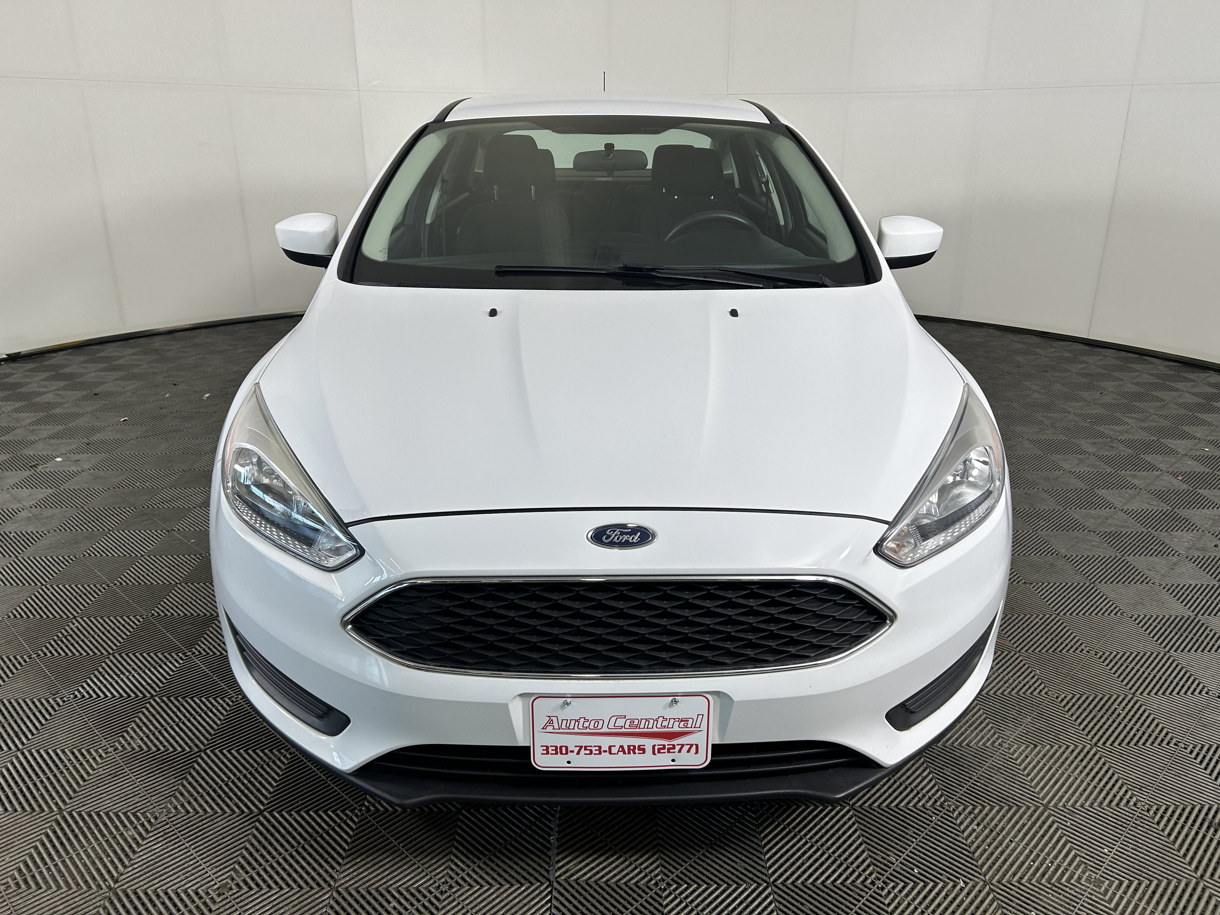 Used 2018 Ford Focus SE FWD image 6