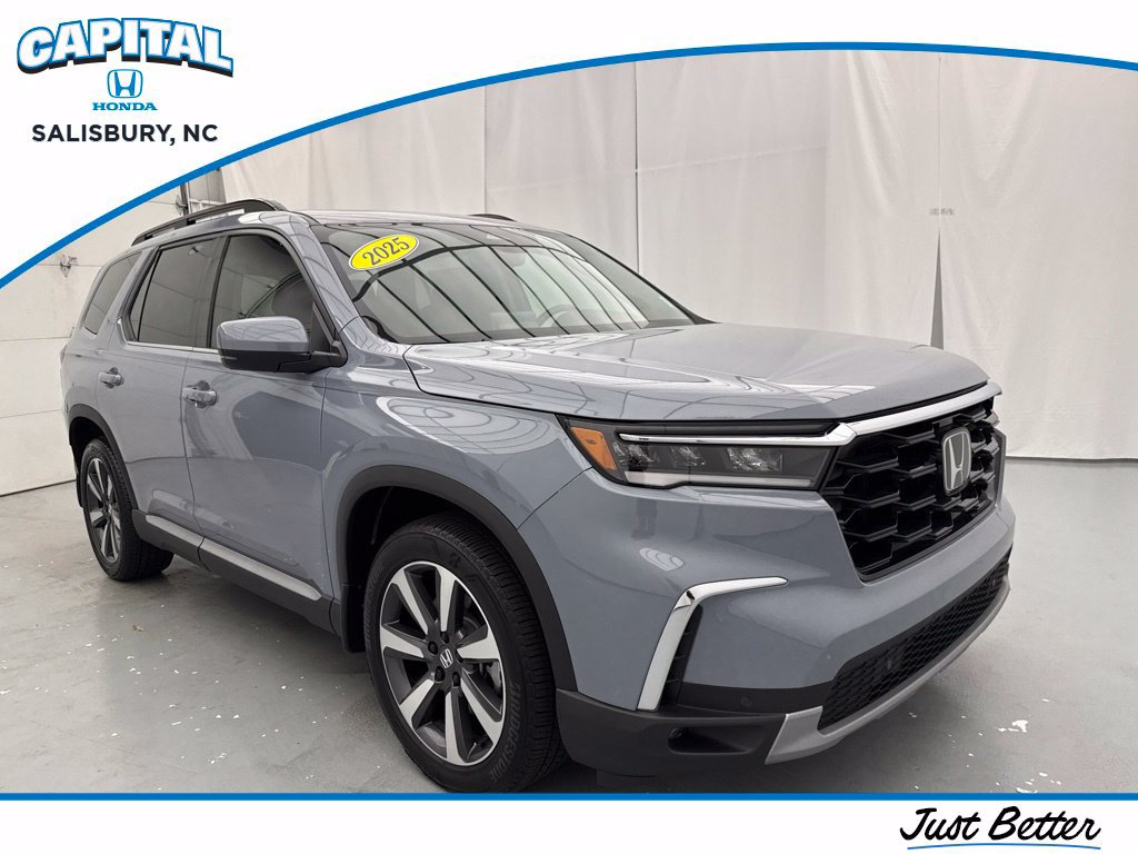 Used 2025 Honda Pilot Touring