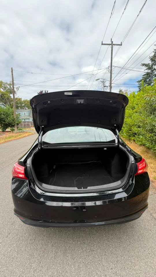 Used 2020 Chevrolet Malibu LT FWD image 11
