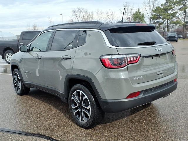 Used 2022 Jeep Compass Limited image 4