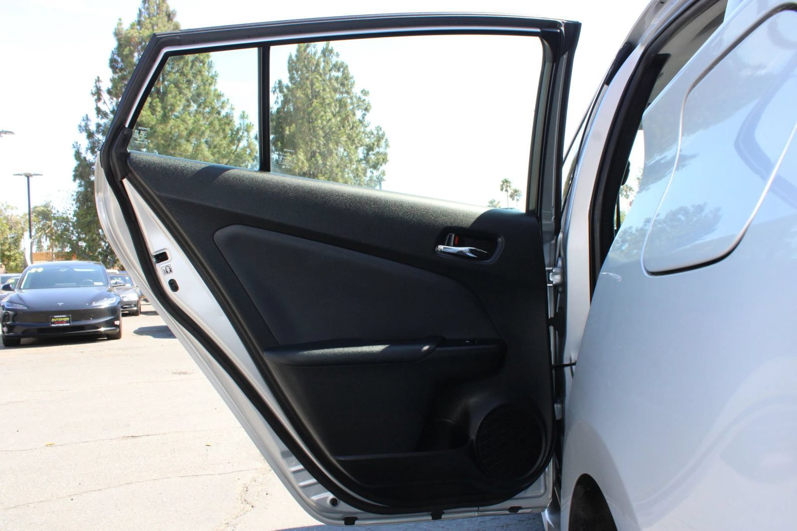 Used 2017 Toyota Prius Prime Advanced FWD image 12