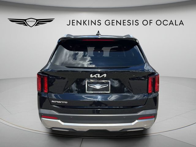 Used 2025 Kia Sorento S w/ Panoramic Sunroof Package FWD image 4