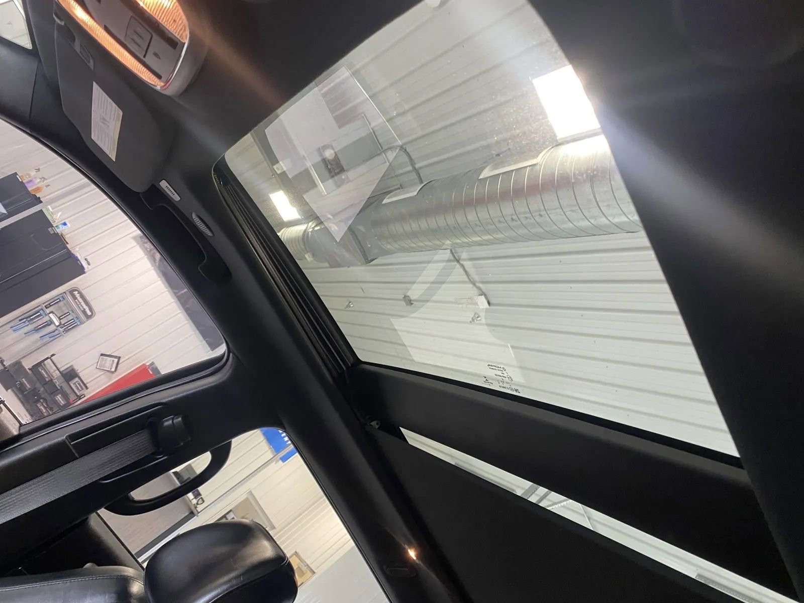 Used 2021 Jeep Grand Cherokee Limited w/ Luxury Group II image 40