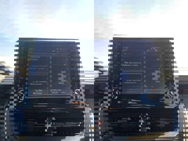 Used 2022 Toyota Corolla LE image 25