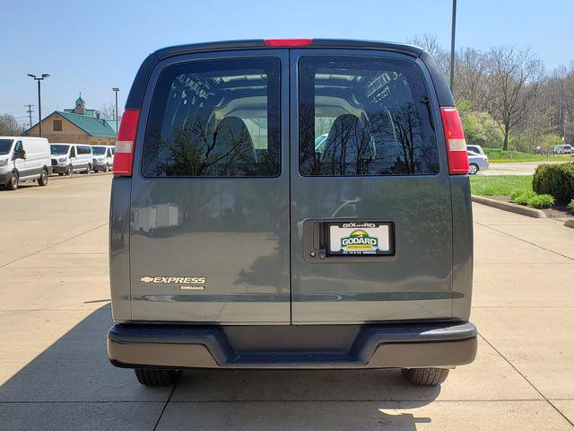 Used 2014 Chevrolet Express 1500 RWD image 4