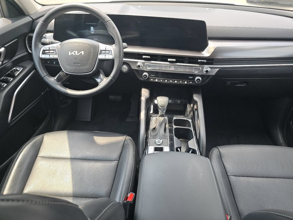 Used 2024 Kia Telluride LX FWD image 21
