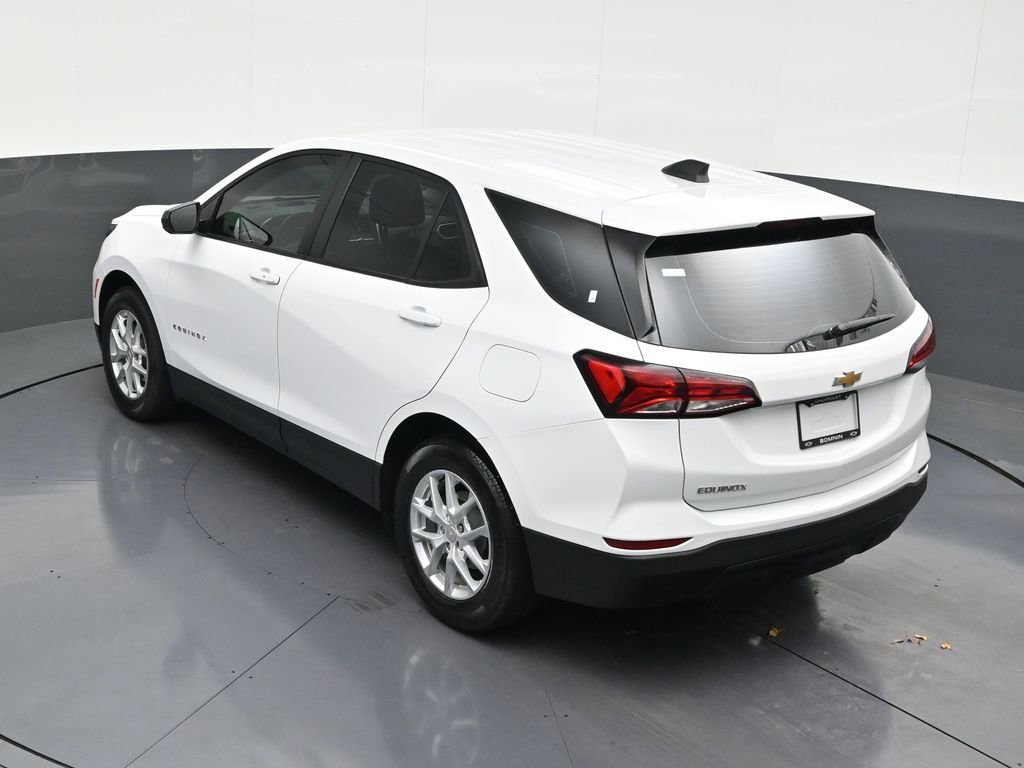 Used 2024 Chevrolet Equinox LS FWD image 19