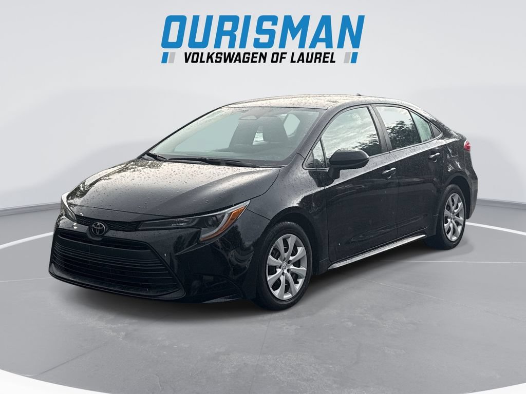 Used 2024 Toyota Corolla LE FWD video 1