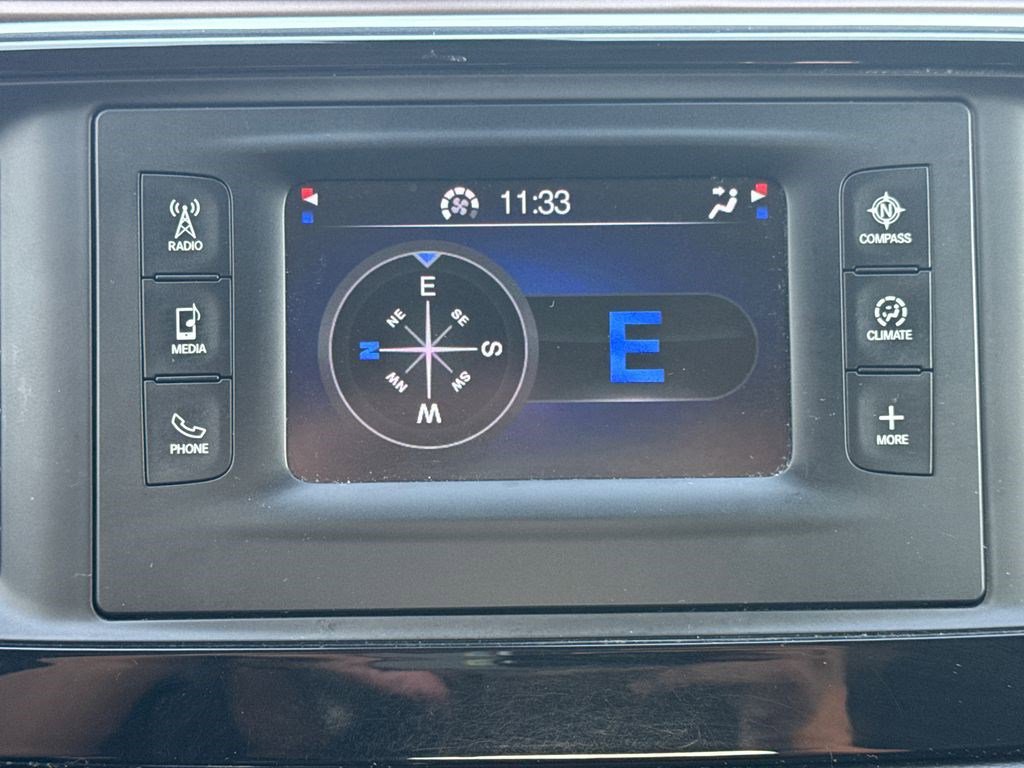 Used 2017 Chrysler Pacifica LX image 29