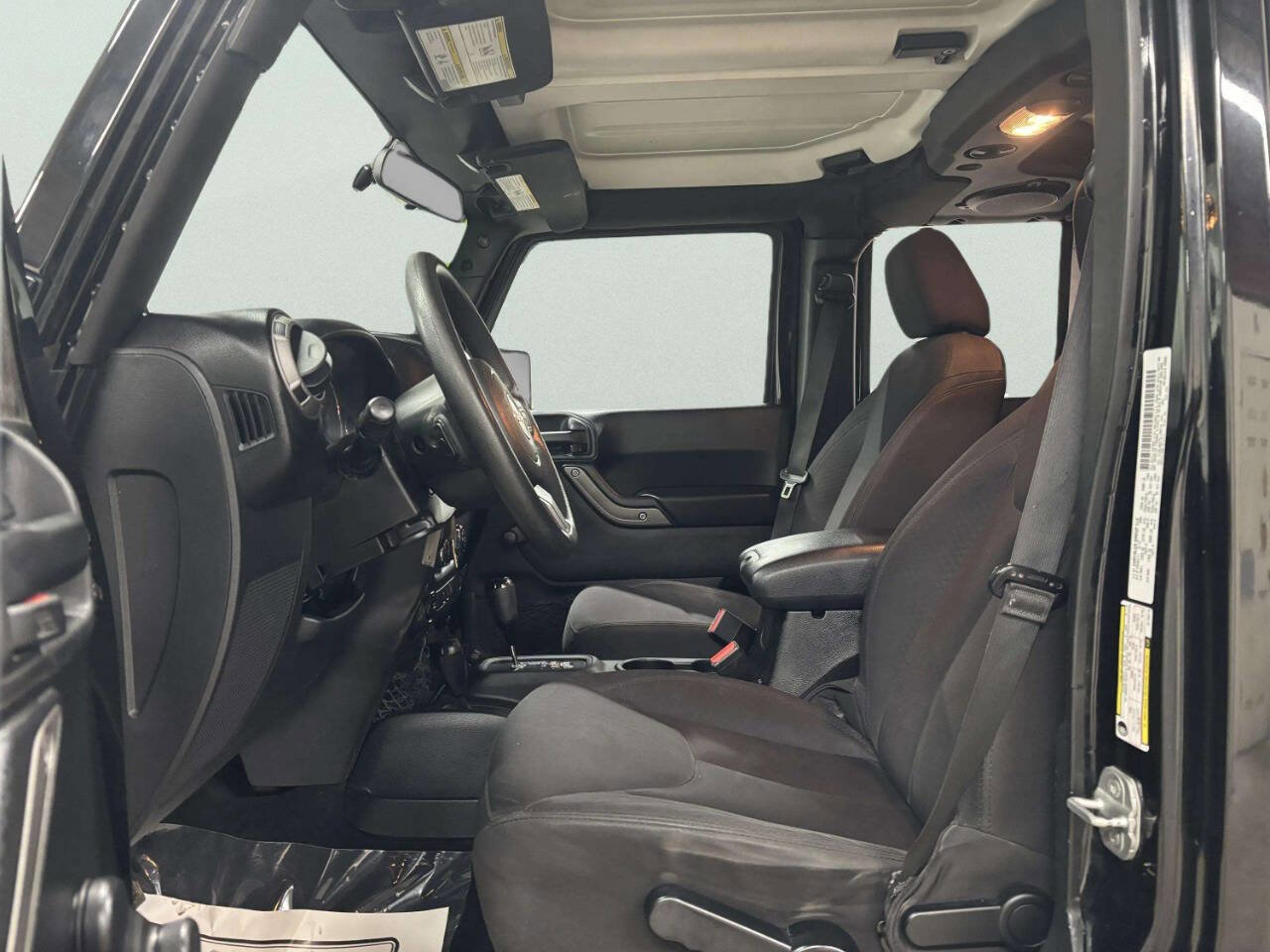 Used 2014 Jeep Wrangler Unlimited Sport image 14