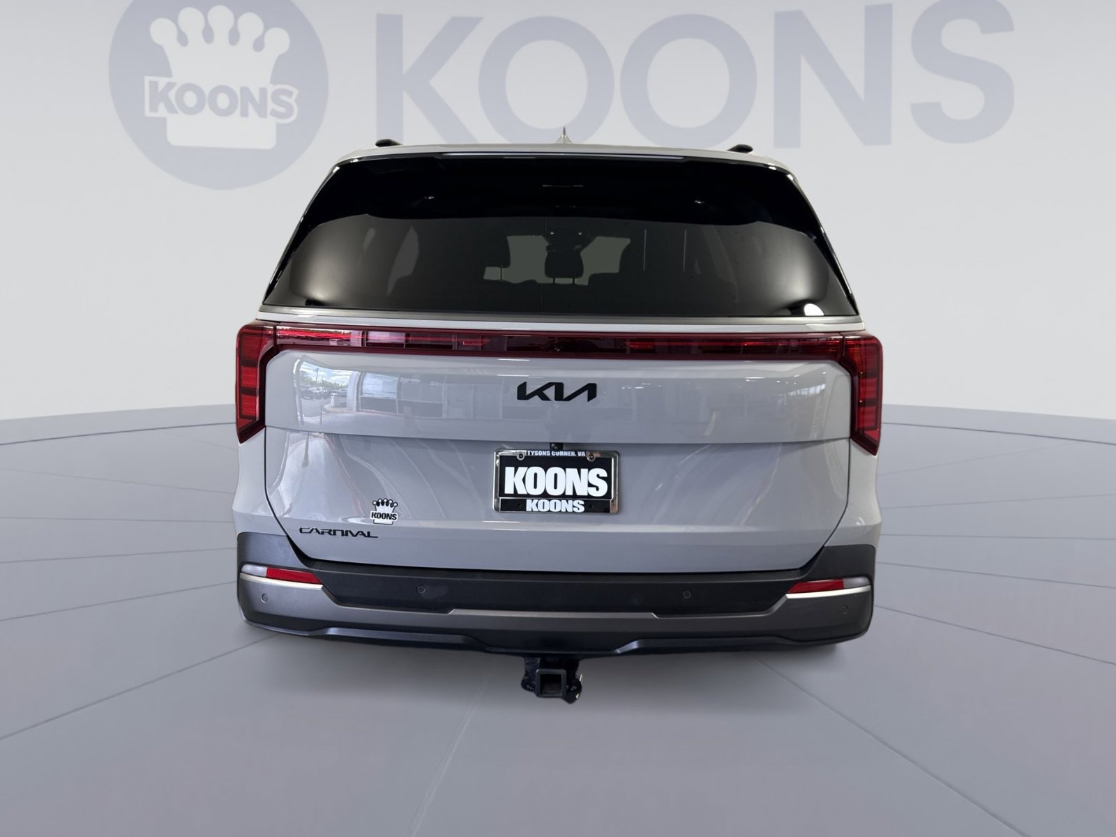 Used 2025 Kia Carnival SX w/ SX Dark Edition Package FWD image 5