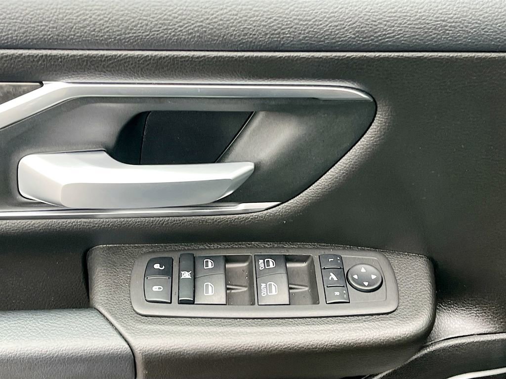 Used 2024 RAM 1500 Big Horn image 18