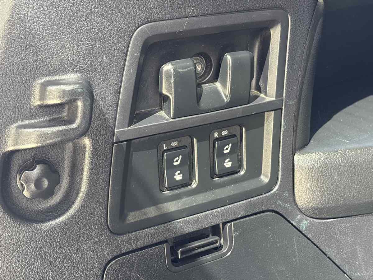 Used 2018 Toyota Sequoia TRD Sport image 11