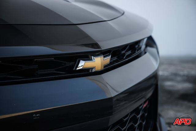Used 2018 Chevrolet Camaro SS image 26
