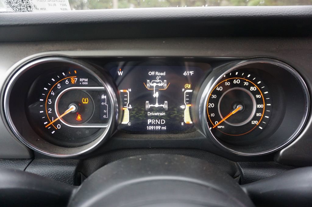 Used 2021 Jeep Gladiator Willys image 6