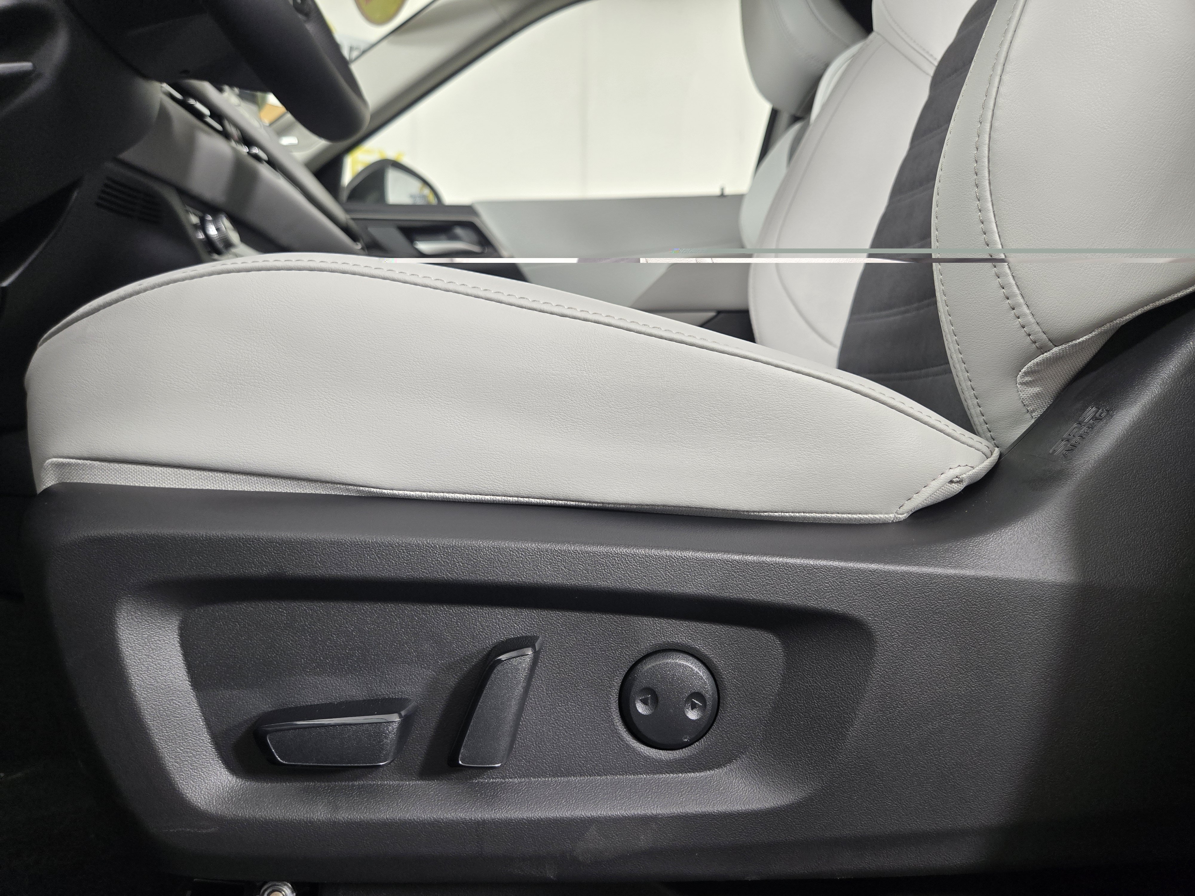 New 2026 Mitsubishi Outlander SE FWD image 30