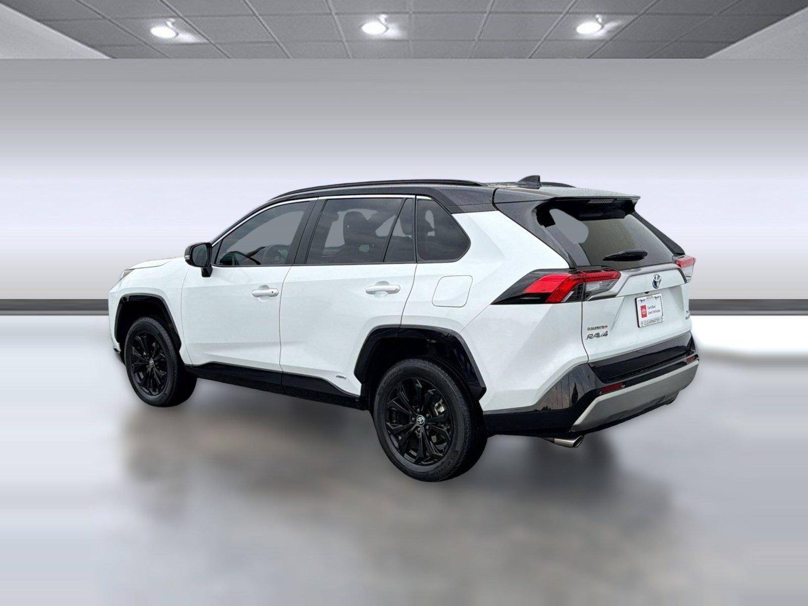 Used 2023 Toyota RAV4 XSE AWD/4WD image 3