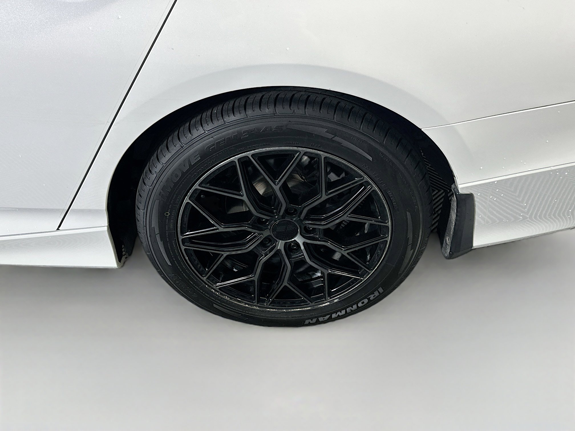 Used 2019 Honda Accord Sport image 11