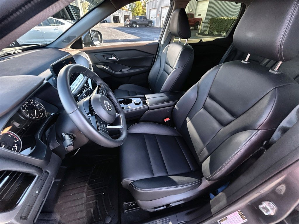 Certified 2023 Nissan Rogue SL w/ SL Premium Package image 17