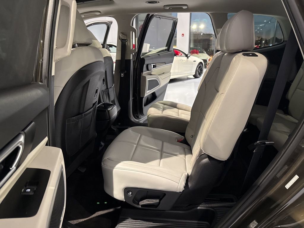 Used 2021 Kia Telluride EX w/ EX Premium Package image 17