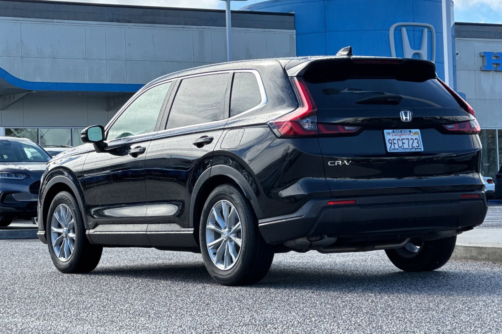 Used 2023 Honda CR-V EX-L image 3