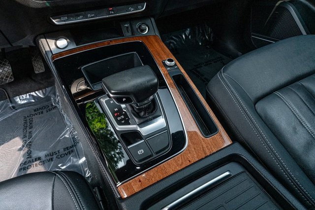 Used 2021 Audi Q5 e Premium Plus w/ Premium Plus Package image 20