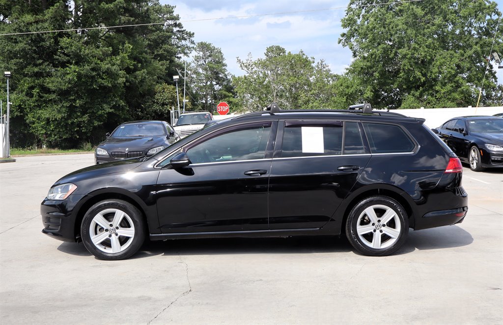 Used 2015 Volkswagen Golf TDI S FWD image 4