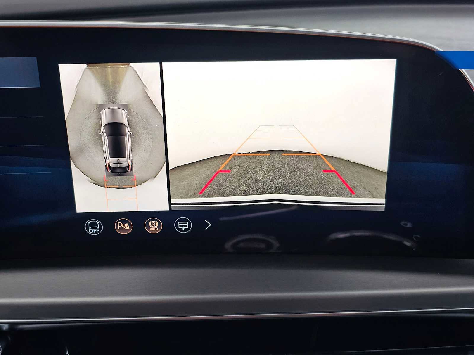 New 2026 Cadillac Lyriq Luxury image 27