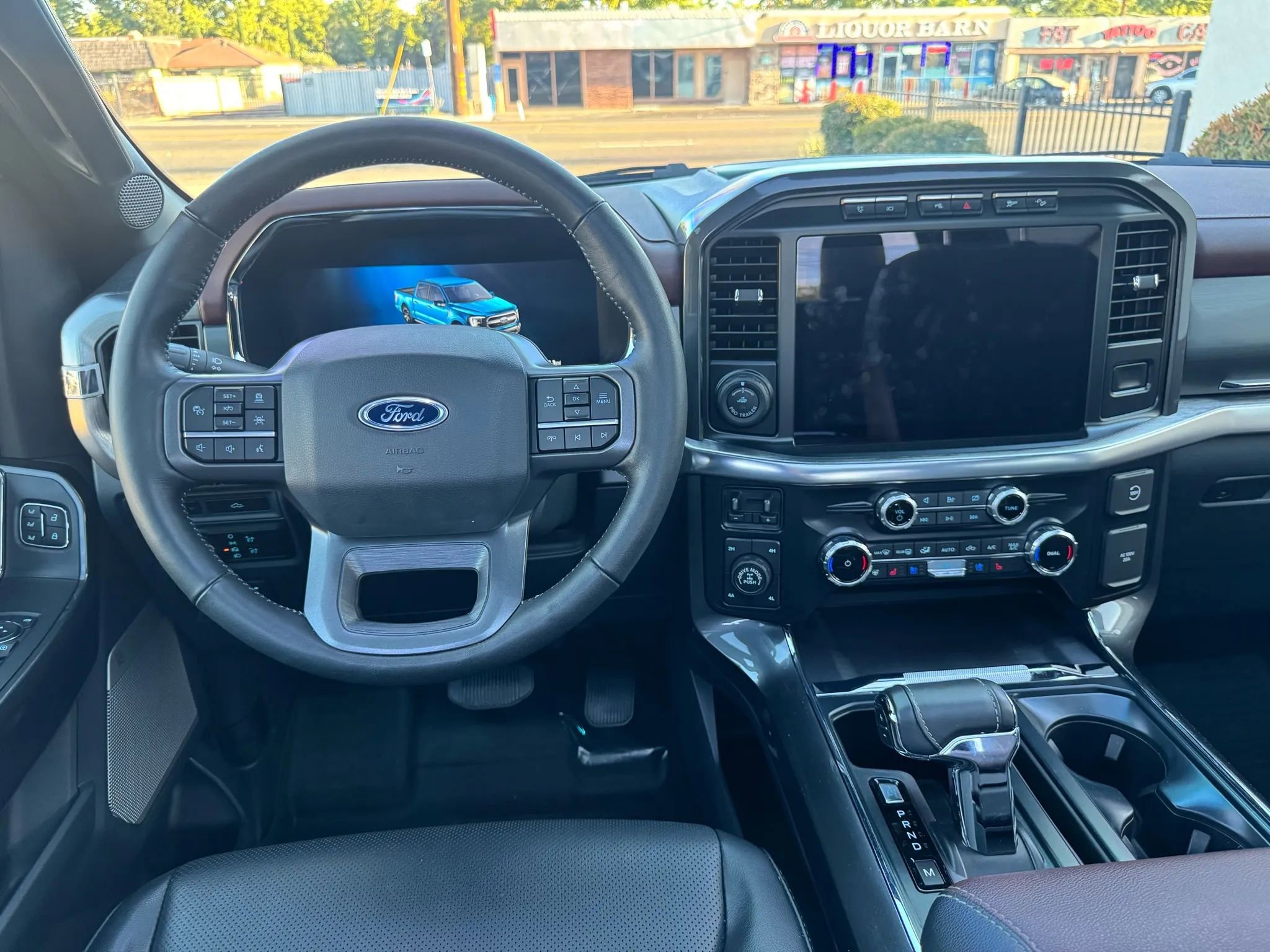 Used 2023 Ford F150 Lariat w/ Max Trailer Tow Package image 21