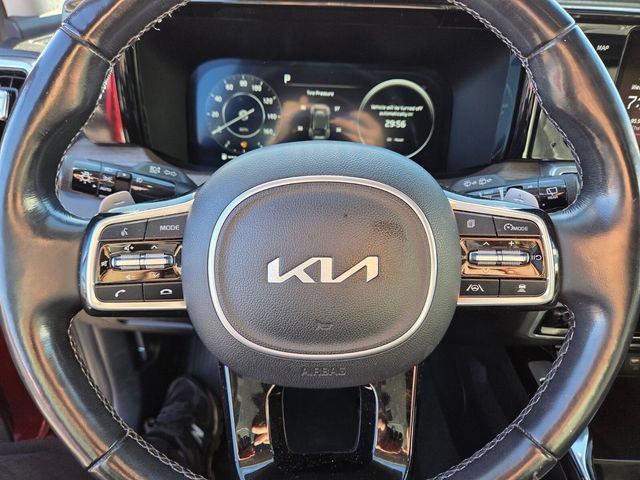 Used 2023 Kia Sorento SX Prestige image 18