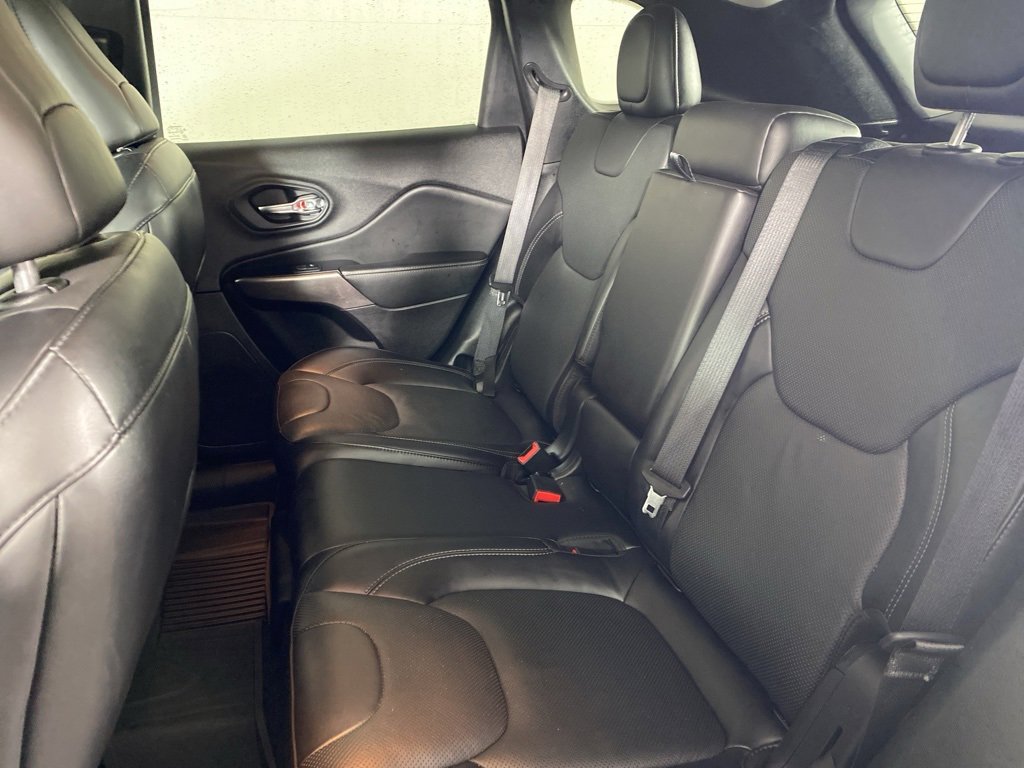 Used 2021 Jeep Cherokee Limited w/ Elite Package image 12