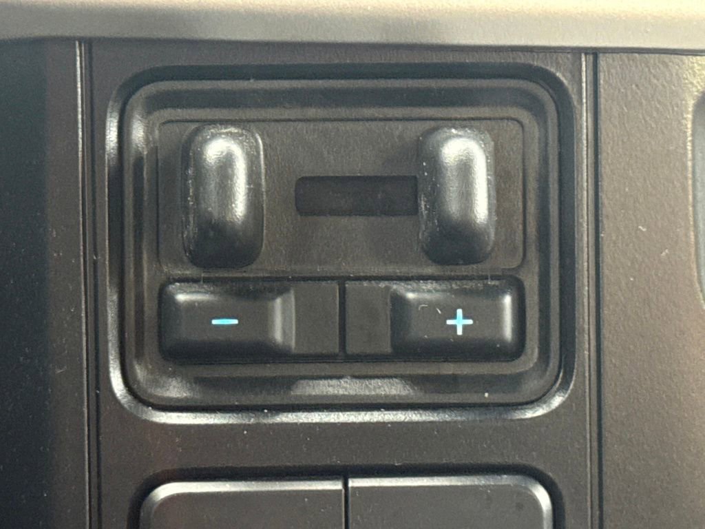 Used 2025 Ford F350 XLT image 42