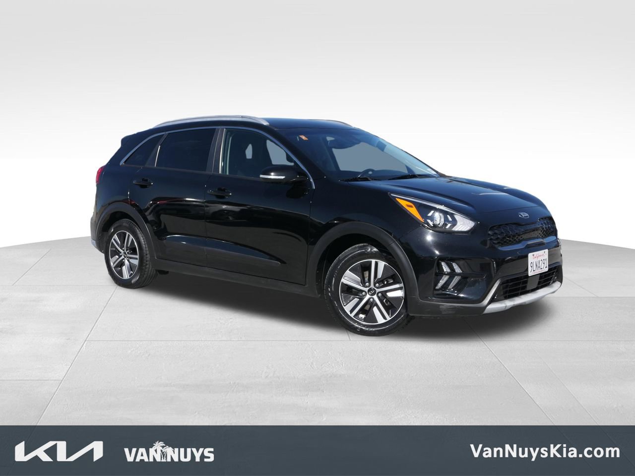 Used 2020 Kia Niro EX image 1