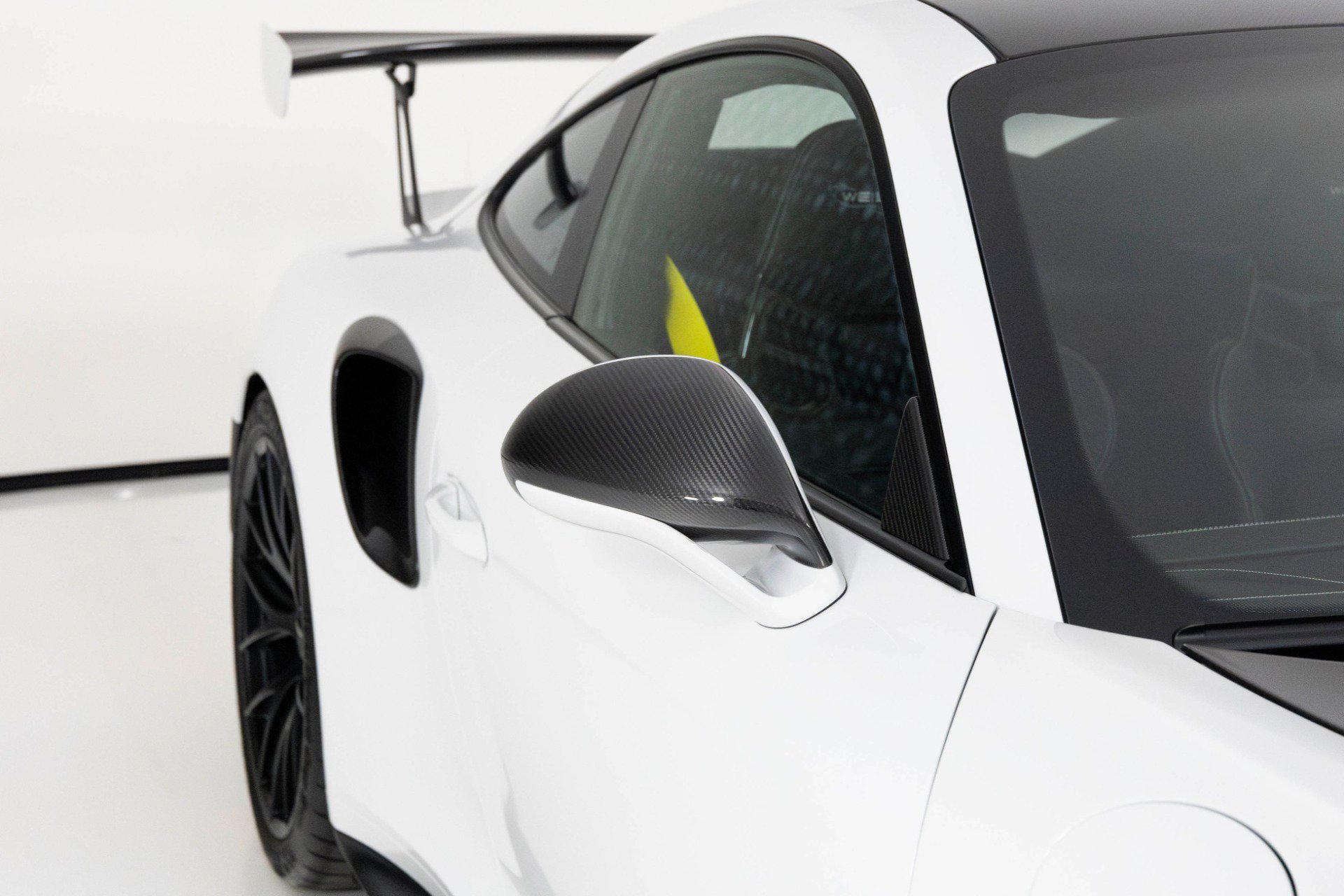 Used 2018 Porsche 911 GT2 RS image 60