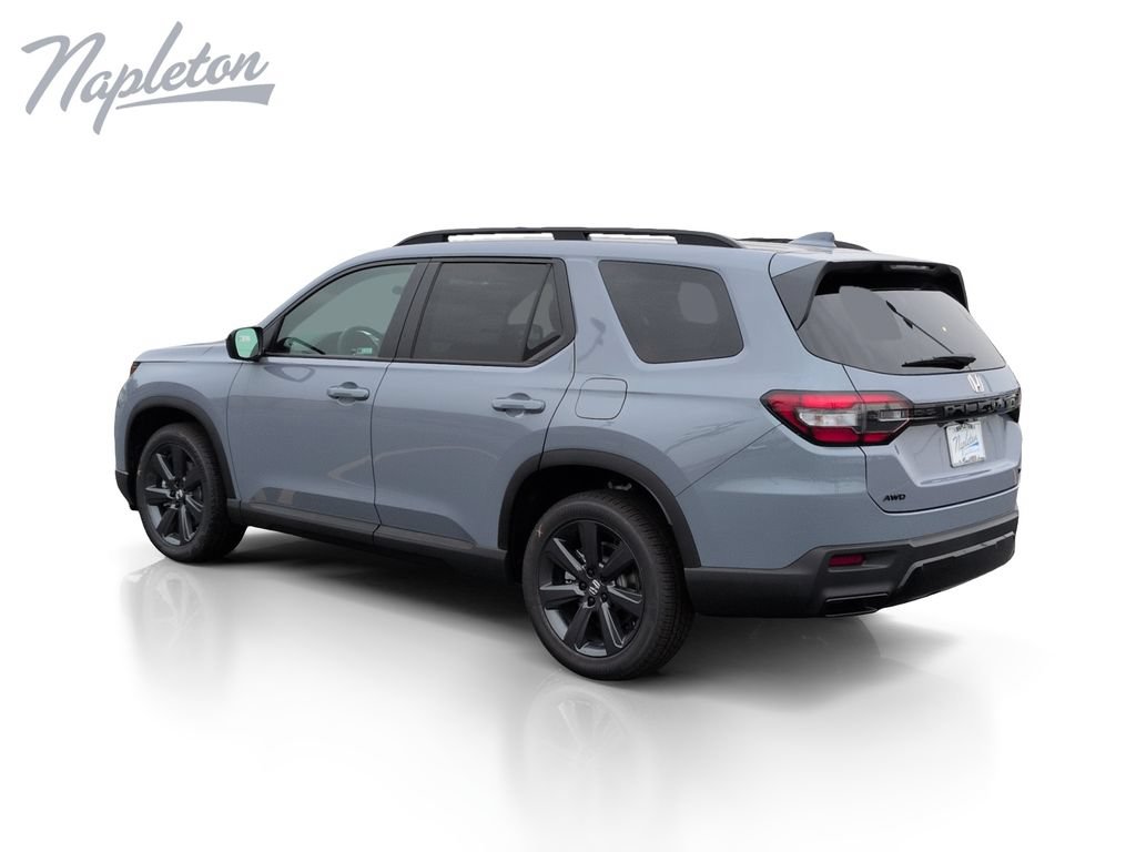 New 2026 Honda Pilot Sport image 3