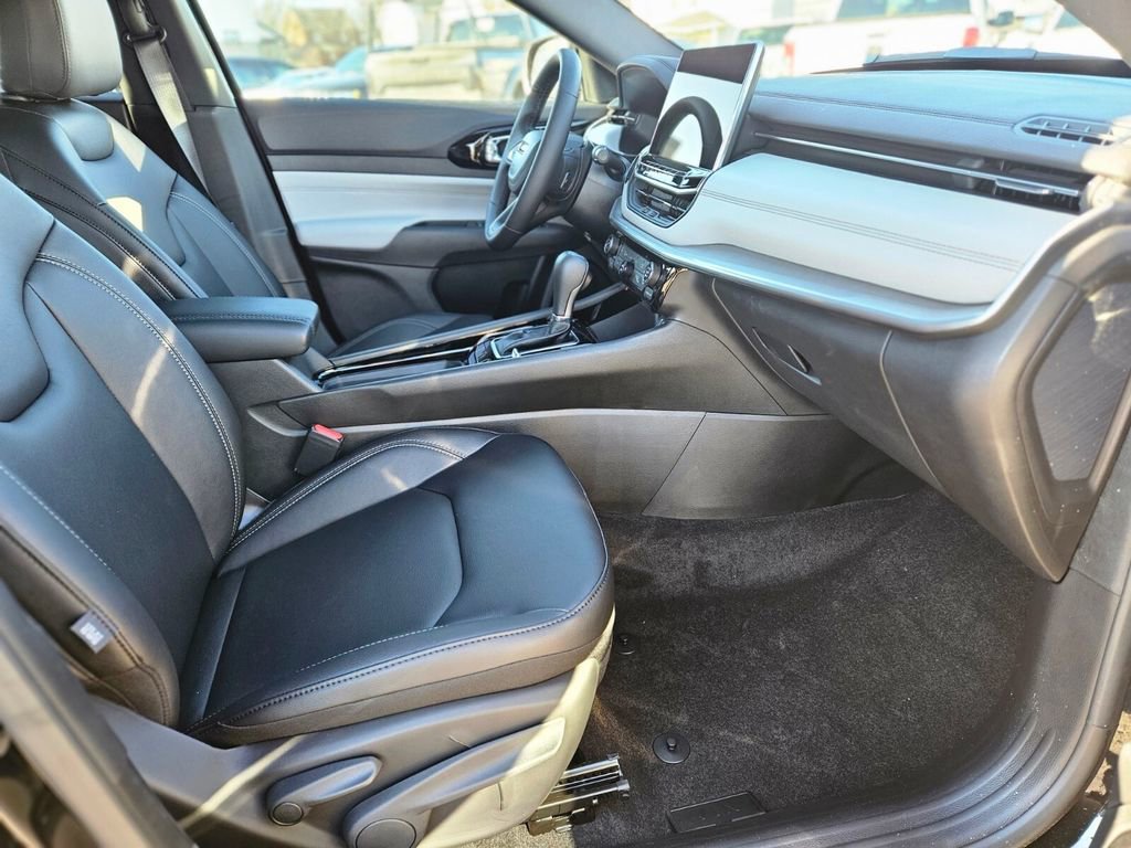 New 2026 Jeep Compass Limited w/ Sun, Sound & Navigation Group AWD/4WD image 7