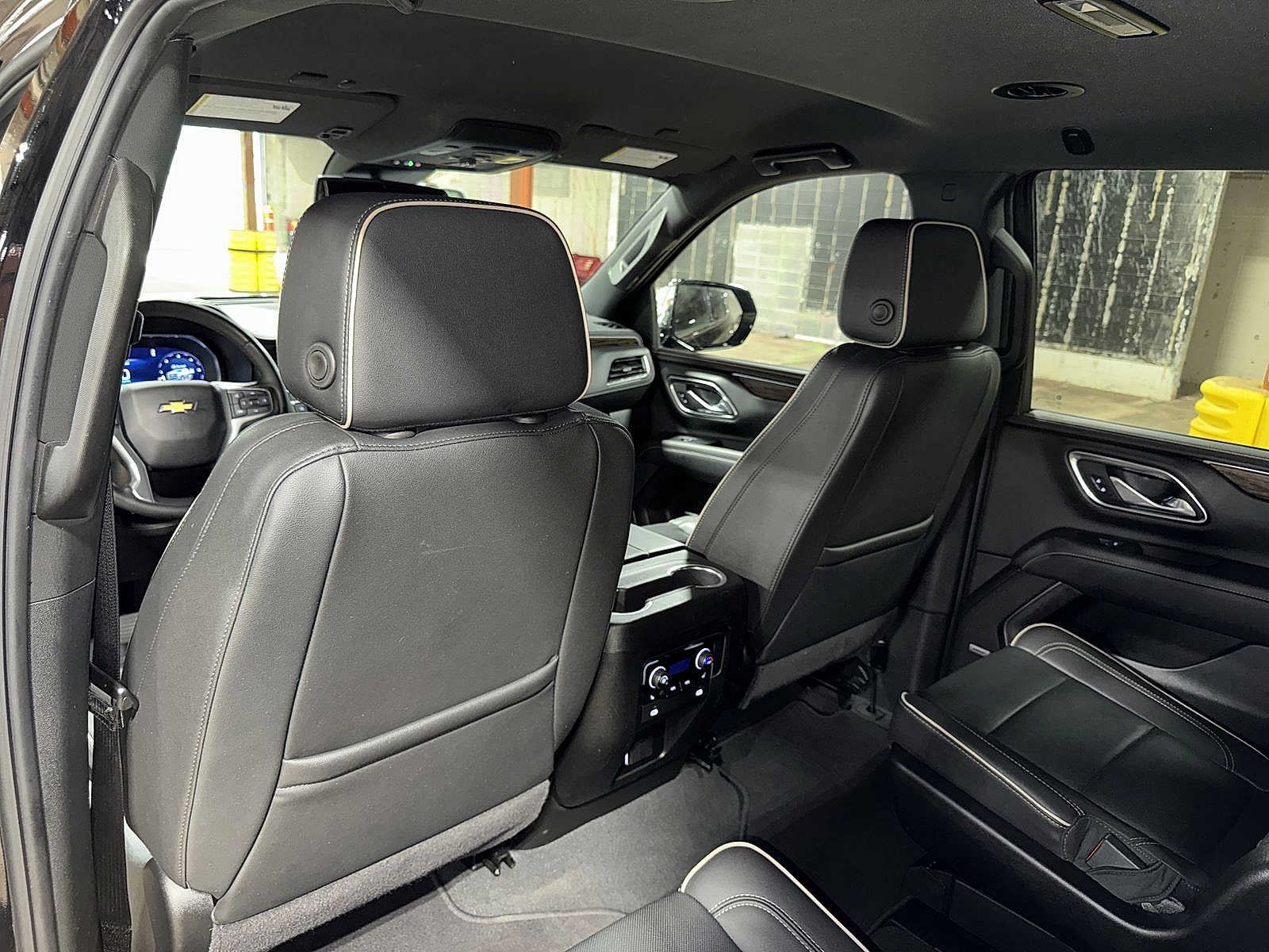 Used 2024 Chevrolet Tahoe Premier AWD/4WD image 29