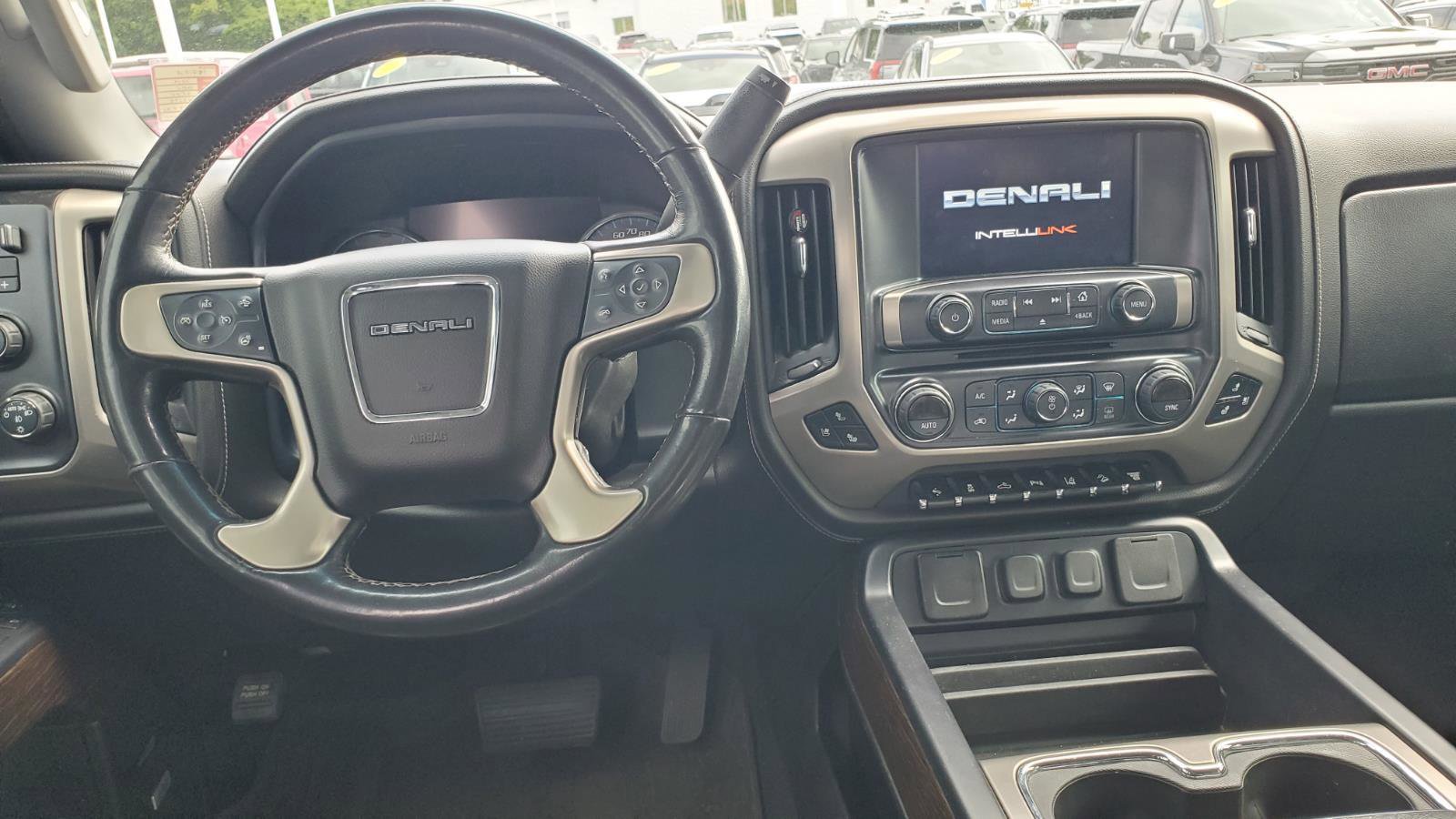 Used 2019 GMC Sierra 2500 Denali AWD/4WD image 7
