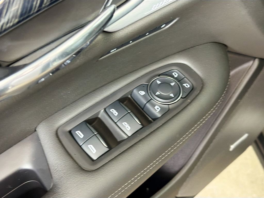 Used 2024 Cadillac XT6 Premium Luxury image 17